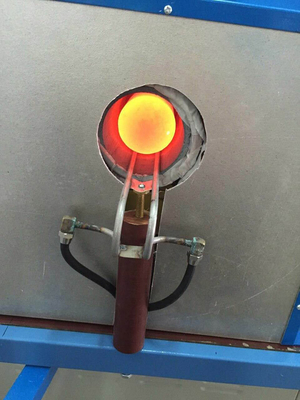 Forno de forjamento de indução de média frequência 45KW máquina de forjamento de ferro por indução 60hz