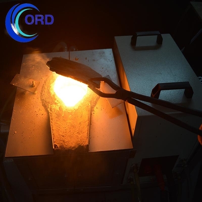 1-30KHz Induction Melting Automatic Hydraulic Steel Shell Furnace With 40KW Power Consumption And High Frequency