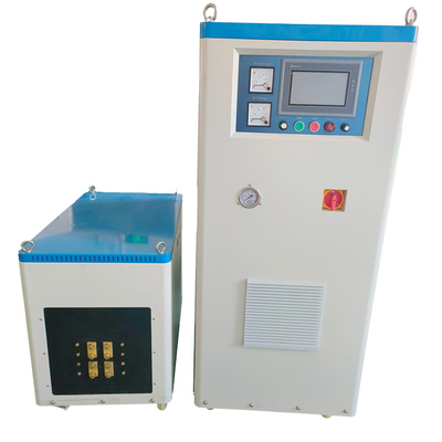 Machine de durcissement par induction entièrement automatique pour les cylindres des engrenages des arbres