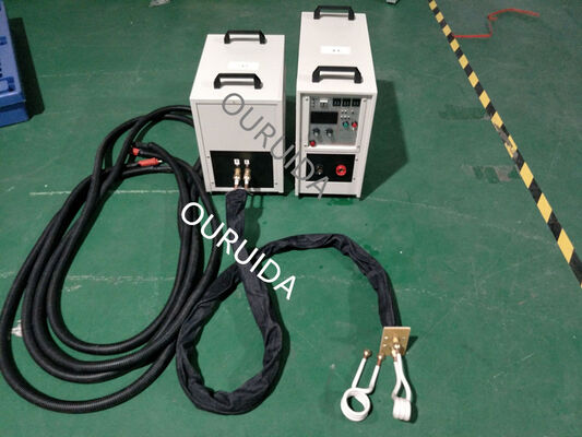 Prezzo buono Macchine di riscaldamento a induzione portatili Hf con connessione flessibile da 2 m Hf-40kw in linea