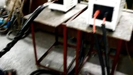 Bon prix Équipement de chauffage par induction ultra-stable avec connexion flexible de 2 M Hf-40ab en ligne